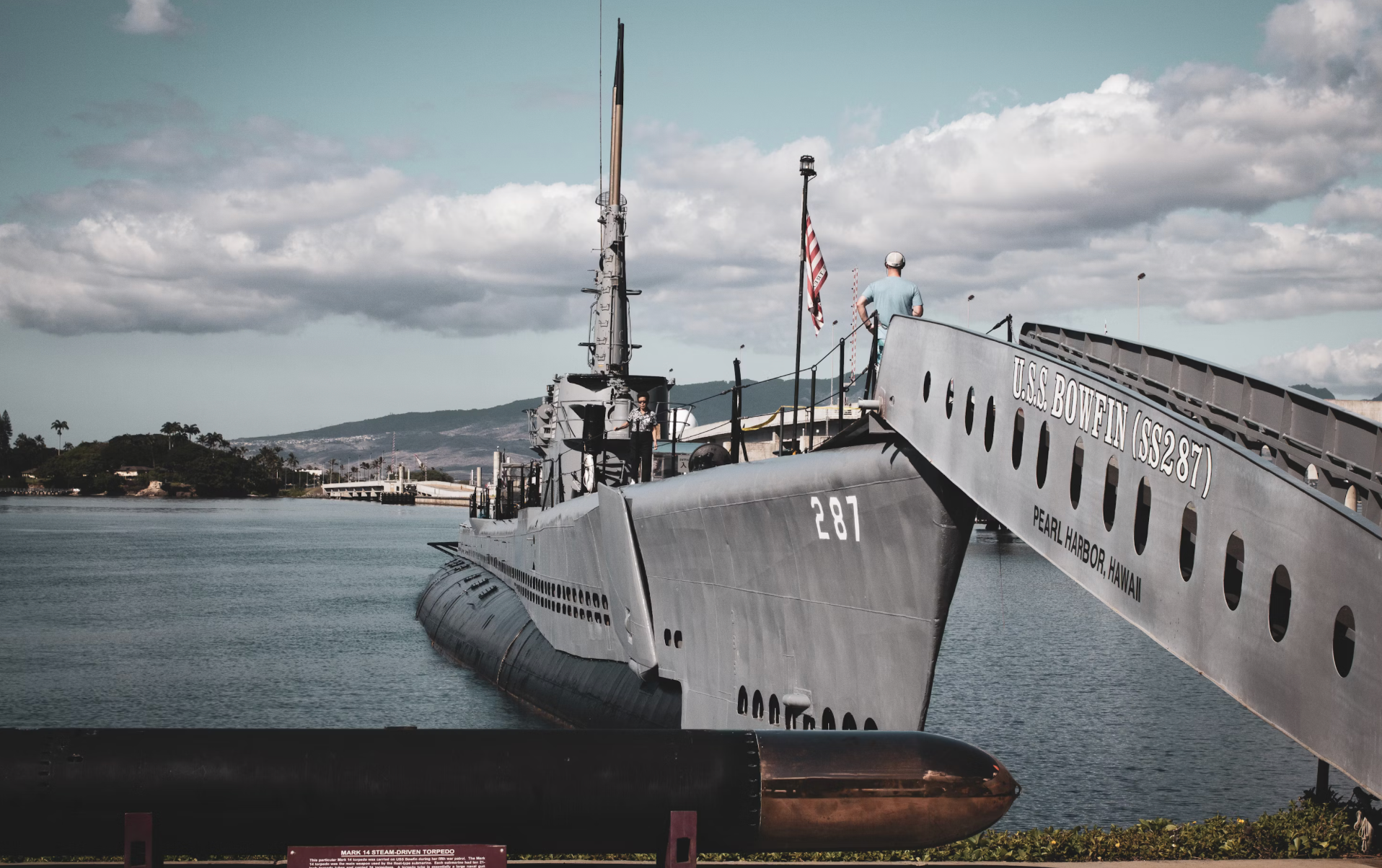 USS Oklahoma Memorial and the Pearl Harbor Visitor Center